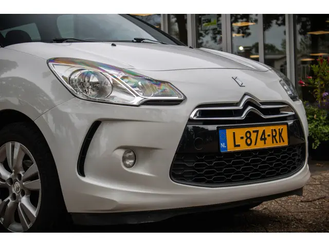 Citroën DS3 1.2 VTi Chic 2014 Benzine 19
