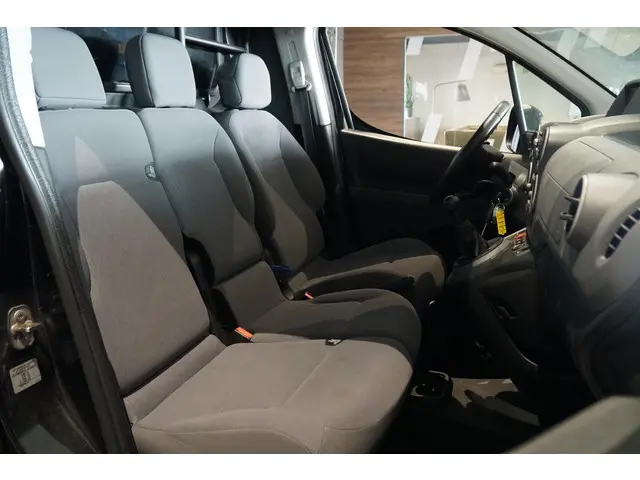 Peugeot Partner 120 1.6 e-HDI L1 Navteq 2015 Diesel 11