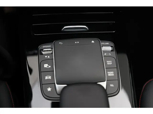 Mercedes-Benz CLA 200 164PK AMG Night Aut. 2020 Benzine 58