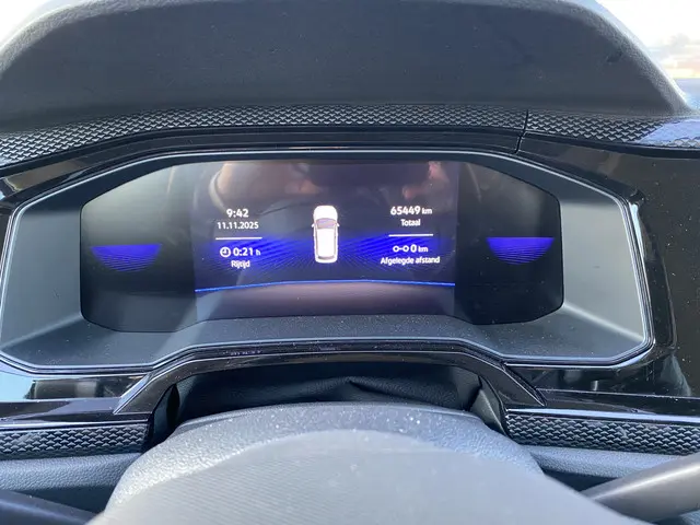 Volkswagen Taigo 1.0 TSI Life Business 2023 Benzine 18