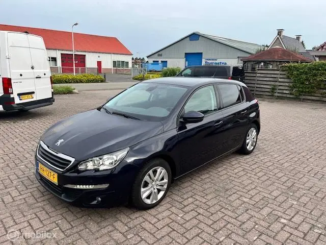 Peugeot 308 1.6 BlueHDi Blue Lease Executive 2015 Diesel 2