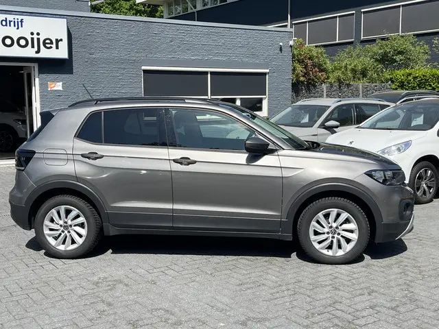 Volkswagen T-Cross 1.0 TSi DSG Life Business 2021 Benzine 2