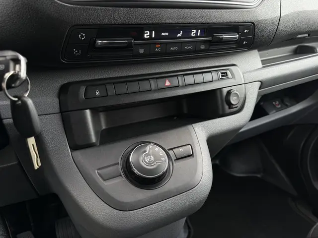 Citroën Jumpy 2.0 BlueHDI 180 XL Club DC 2019 Diesel 26