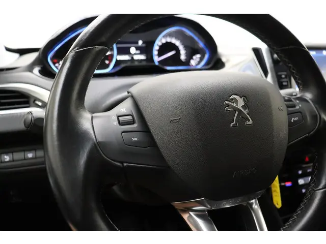 Peugeot 2008 1.2 PureTech Allure 2019 Benzine 30