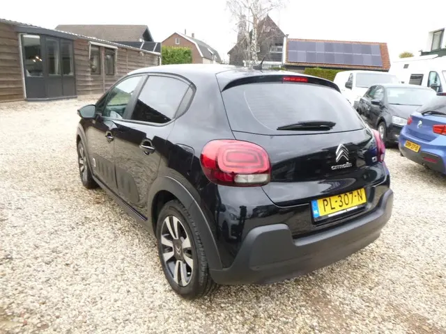 Citroën C3 1.2 PureTech Feel PANORAMADAK 2017 Benzine 7