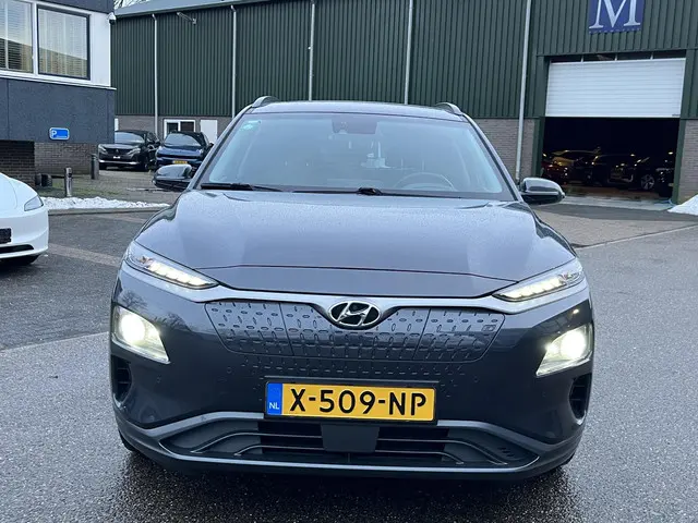 Hyundai Kona 3