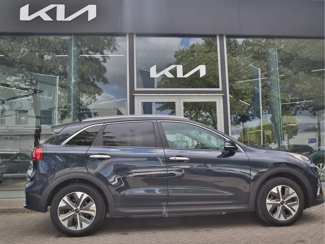 Kia e-Niro ExecutiveLine 64 kWh 3-Fase 2022 Elektrisch 5