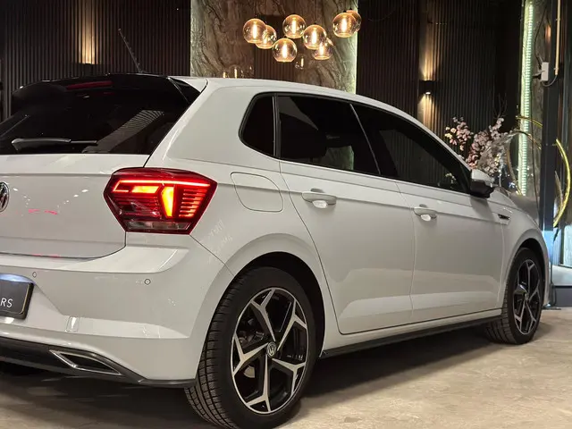 Volkswagen Polo 1.0 TSI R-Line DSG 2019 Benzine 7