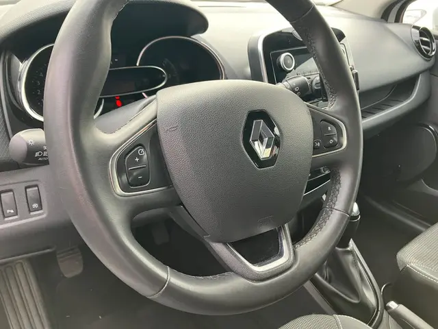 Renault Clio Estate 0.9 TCe Life 2019 Benzine 15