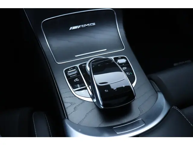 Mercedes-Benz C-Klasse Estate AMG 63 2018 Benzine 35