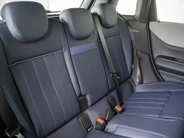 MINI 5-Deurs Cooper C 2024 Benzine 10