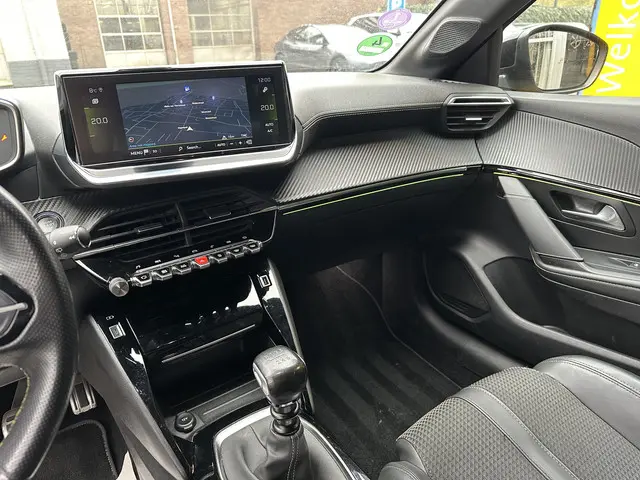 Peugeot 208 1.2 PureTech GT-Line 2020 Benzine 22