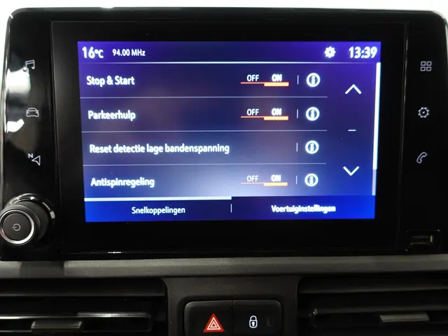 Opel Combo 130PK Automaat L1H1 2023 Diesel 18