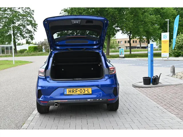 Renault Clio 1.0 TCe 90 GPF techno 2024 Benzine 7