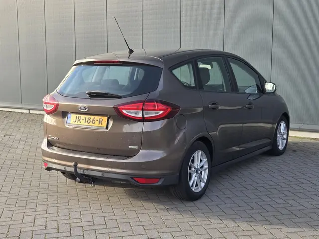 Ford C-MAX 1.0 Trend 2016 Benzine 6