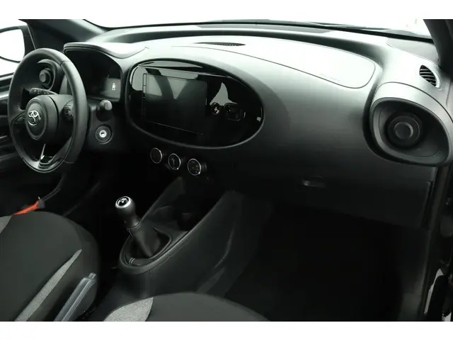 Toyota Aygo X 1.0 VVT-i MT Play 2025 Benzine 42