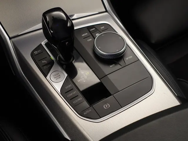 BMW 3 Serie 320i xDrive M Sport Edition- 2019 Benzine 17