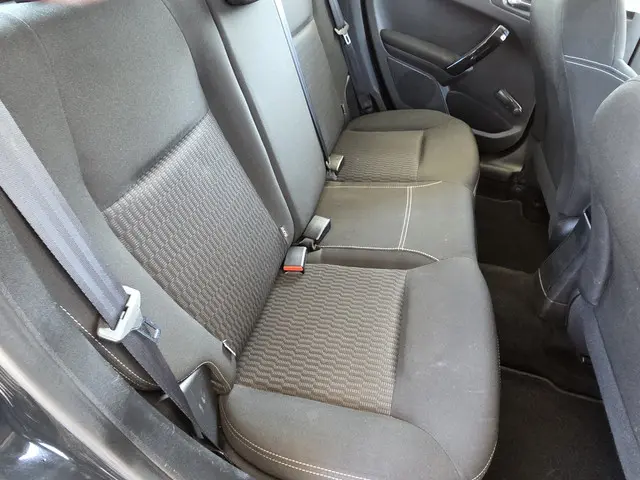 Peugeot 208 1.2 VTi NAVI/NAP/CRUISCONTROL 2017 Benzine 14