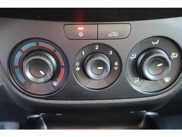 Opel Combo 1.6 CDTi L2H1 Sport 2017 Diesel 4