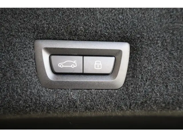 BMW 7 Serie M760e xDrive 2025 Hybride Benzine 34