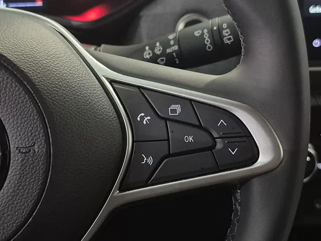 Mitsubishi Colt 1.0T Intense 2024 Benzine 23