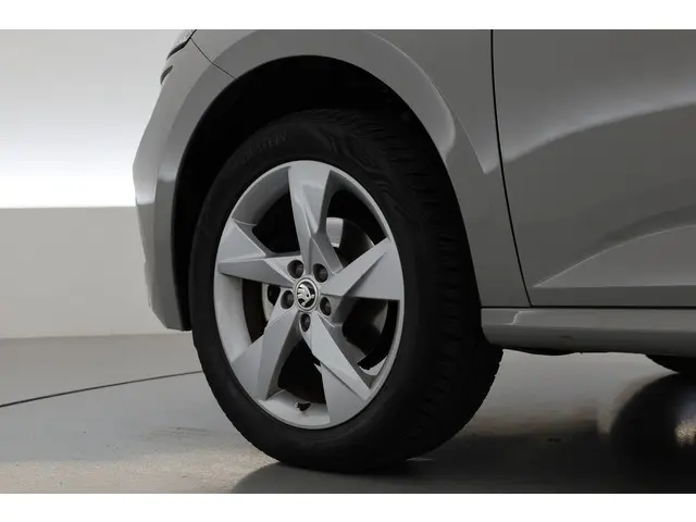 Škoda Kamiq 1.0 TSI Style DSG 2021 Benzine 29