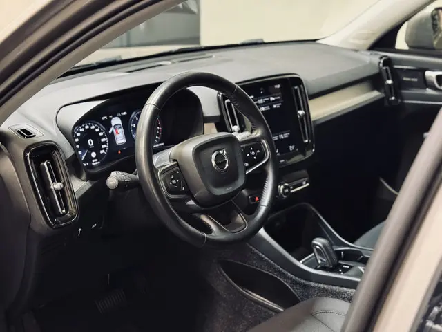 Volvo XC40 1.5 T2 Inscription Expr. Aut. 2021 Benzine 14