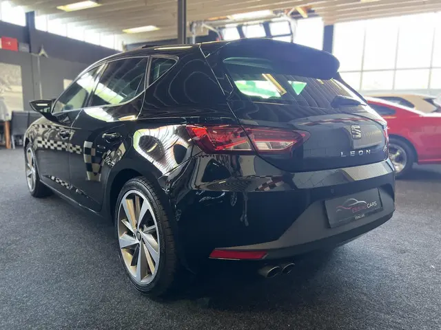 SEAT Leon 1.4 EcoTSI FR Apple CarPlay PANO 2016 Benzine 7