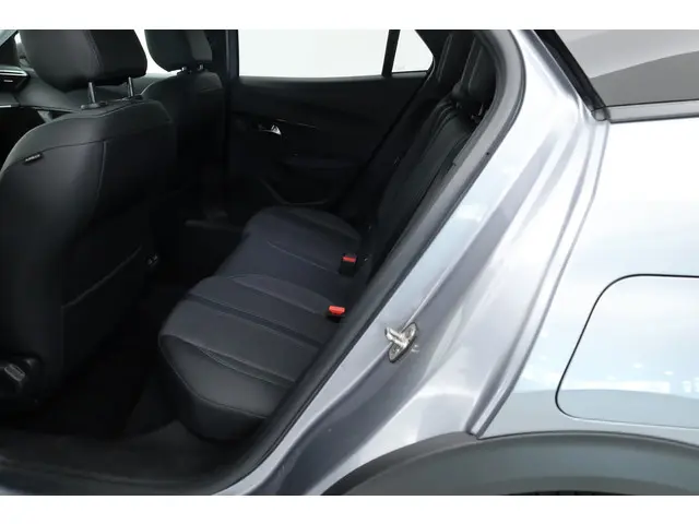 Peugeot e-2008 EV Allure Pack 50 kWh 2021 Elektrisch 17