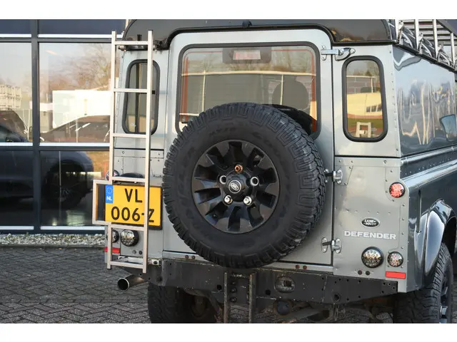 Land Rover Defender 110 2.2 TD4 Hard Top 2015 Diesel 58