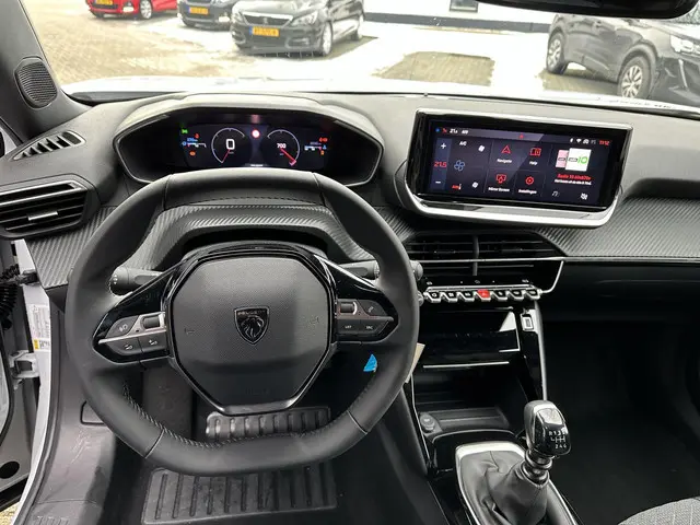 Peugeot 2008 1.2 Turbo 100 PK Allure 2024 Benzine 9