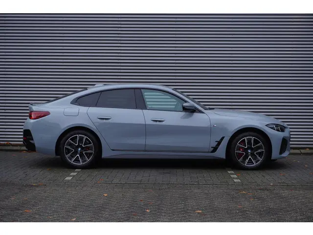 BMW i4 eDrive35 2025 Elektrisch 4