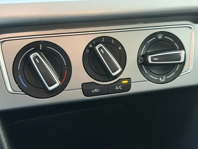 Volkswagen Polo 1.0 BlueMotion 2015 Benzine 16