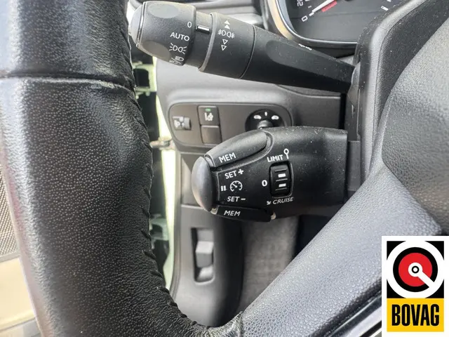 Citroën C3 1.2 PureTech S&S Shine 2017 Benzine 17