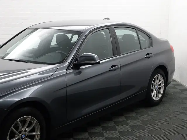 BMW 3 Serie 320i M Sport High Exe Aut- 2012 Benzine 27