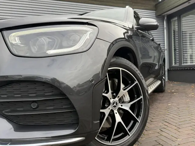 Mercedes-Benz GLC 300 4MATIC Advantage 2020 Benzine 2