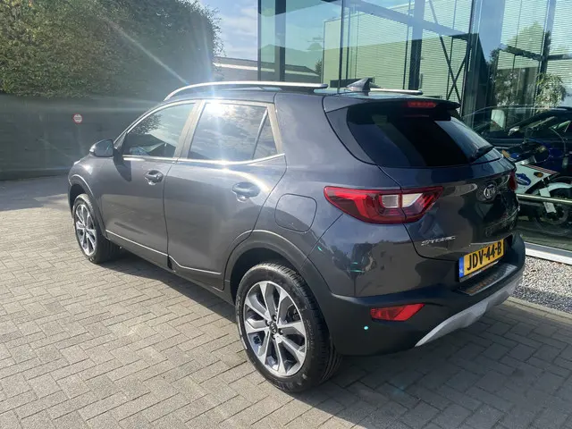 Kia Stonic 1.0 T-GDi ExecutiveLine 2019 Benzine 24