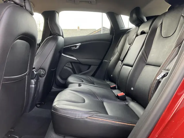 Volvo V40 Cross Country 1.5 T3 Summum 2016 Benzine 21