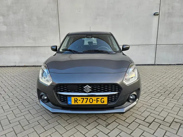 Suzuki Swift 1.2 Select Smart Hybrid 2022 Hybride Benzine 6