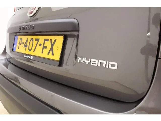 Fiat Panda 1.0 Hybrid City Life 2022 Benzine 14
