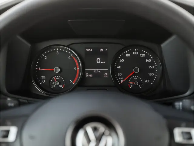 Volkswagen California Crafter Grand XXL 2022 Diesel 25