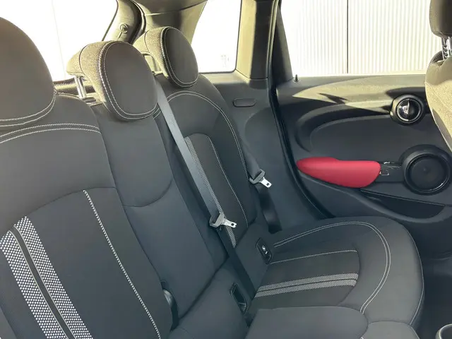 MINI Cooper Mini 1.5 Business (Verkocht) 2017 Benzine 17