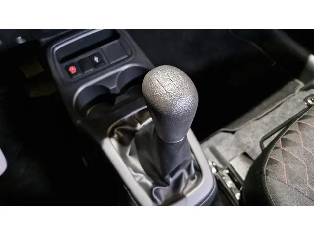 Mitsubishi Space Star 1.2 Connect+ 2022 Benzine 10