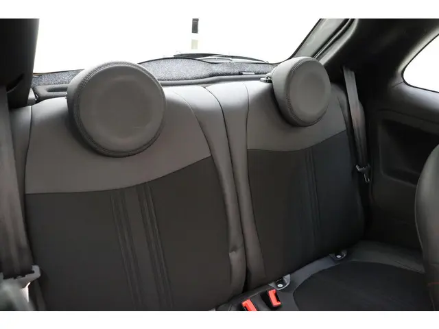 Fiat 500 1.0 Hybrid Sport 2022 Benzine 14