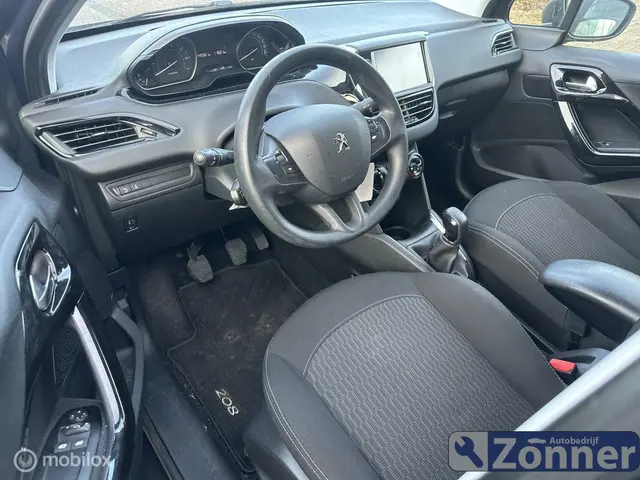 Peugeot 208 1.2 PureTech Allure 2016 Benzine 10