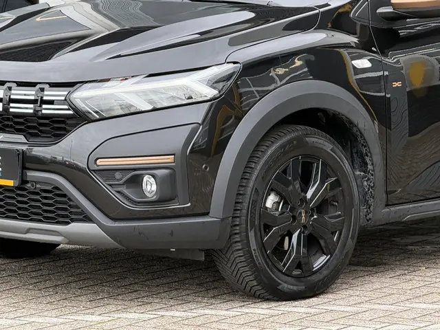 Dacia Sandero Stepway 1.0 TCe 110 Extreme 2024 Benzine 4