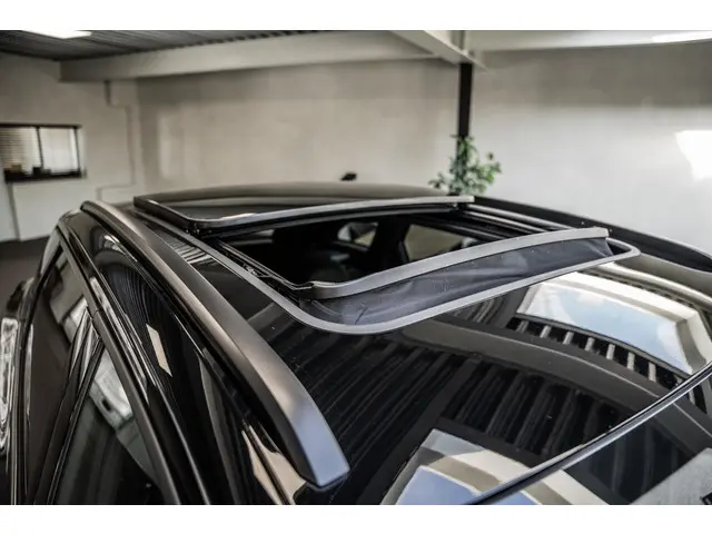 Peugeot 3008 1.6 HYbrid 225 GT 2023 Hybride Benzine 25