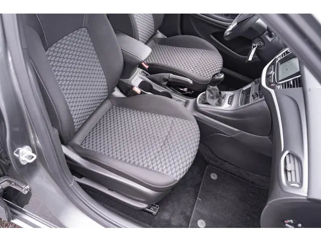 Opel Astra Sports Tourer 1.5 CDTI Edition 2021 Diesel 32