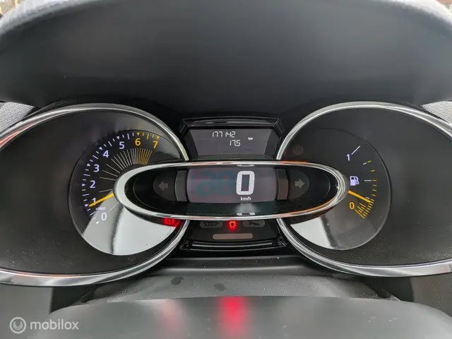 Renault Clio Estate 0.9 TCe Night&Day 2014 Benzine 14