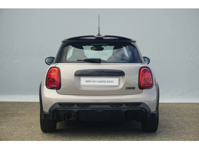 MINI 3-Deurs Cooper 2021 Benzine 6